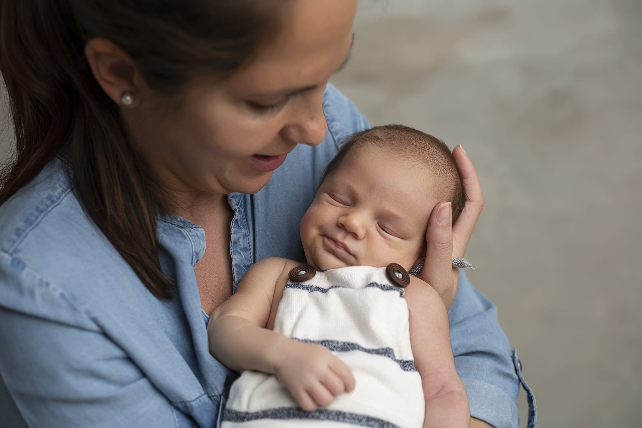 Tökéletes újszülöttfotózás budapesti fotóstúdióban